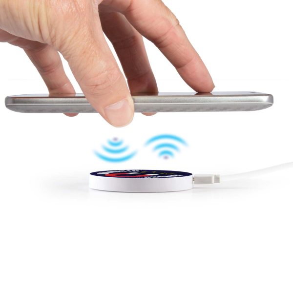 Talon Magnetic Fast Wireless Charger - Image 2