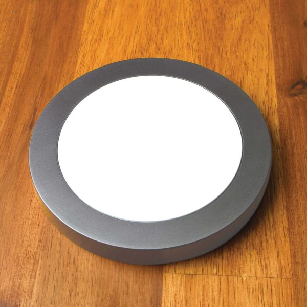 Aluminium Ranger Fast Wireless Charger - Image 2