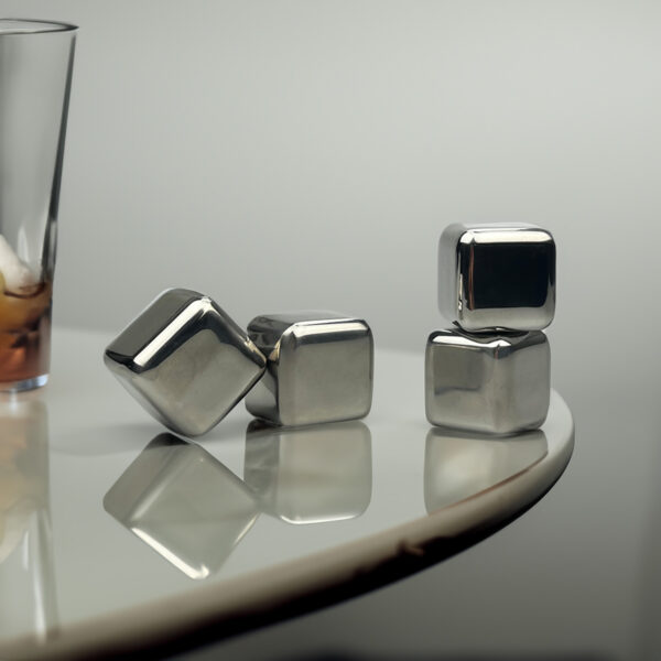 Mate Whiskey Ice Cube Set - Image 7